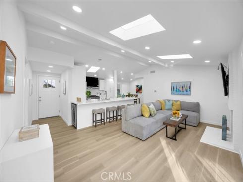 5884  Los Encinos  , Buena Park, CA