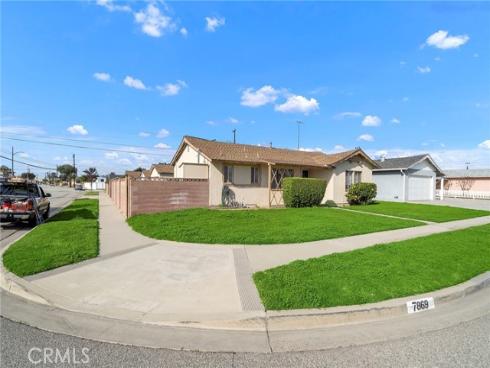 7869  La Mirada   Circle, Buena Park, CA