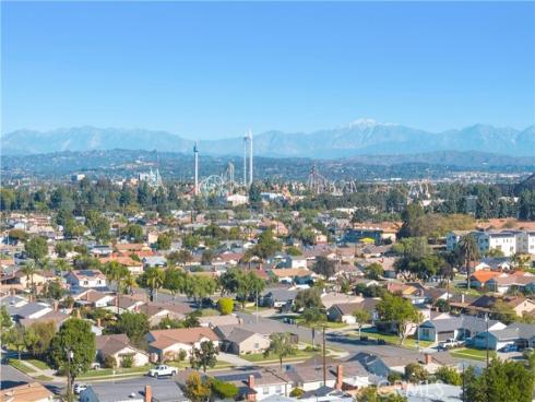 8738 Harrison , Buena Park, CA