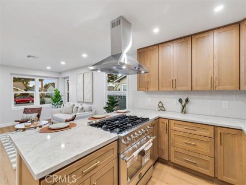 7560 El Escorial , Buena Park, CA