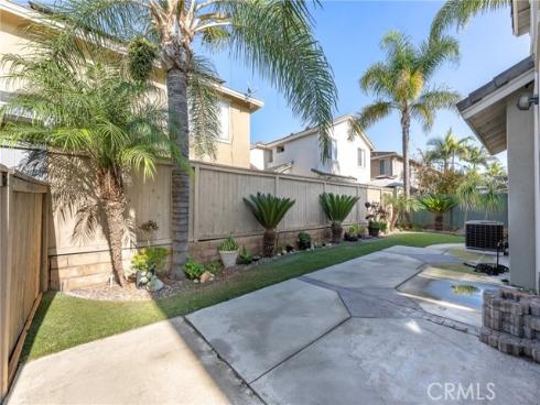 11  Springwater Dr  , Buena Park, CA