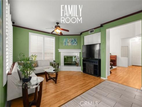 18  Tidewater  , Buena Park, CA