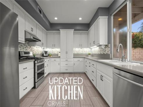 18  Tidewater  , Buena Park, CA