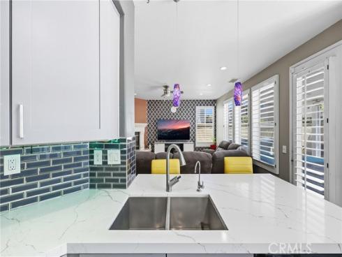 6528  University  , Buena Park, CA