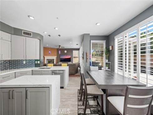 6528  University  , Buena Park, CA