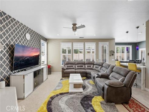 6528  University  , Buena Park, CA