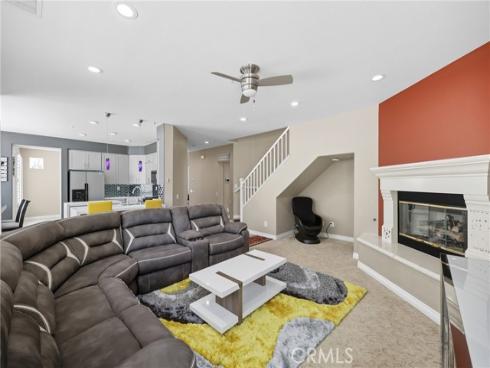 6528  University  , Buena Park, CA