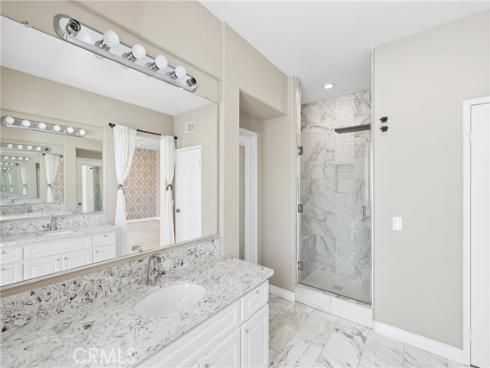 6528  University  , Buena Park, CA