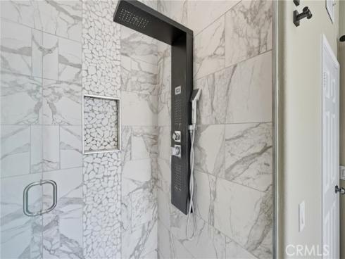 6528  University  , Buena Park, CA