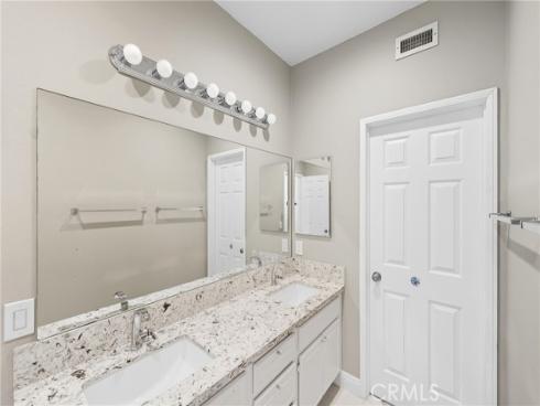 6528  University  , Buena Park, CA