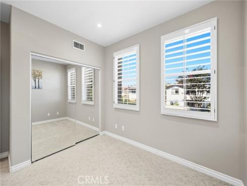 6528  University  , Buena Park, CA