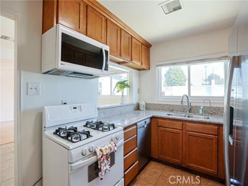 7586  El Prado  , Buena Park, CA