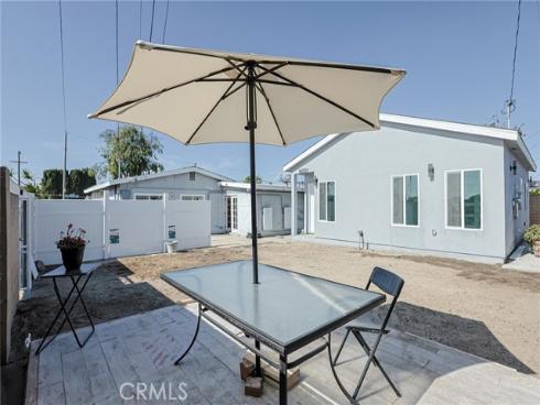 7586  El Prado  , Buena Park, CA