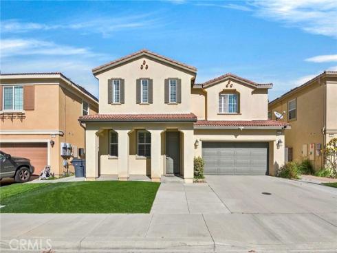 17  Citrus Glen  , Buena Park, CA