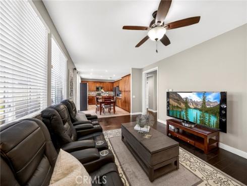 17  Citrus Glen  , Buena Park, CA