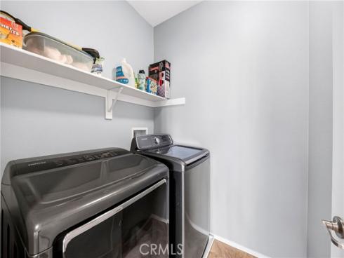 17  Citrus Glen  , Buena Park, CA