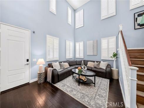 17  Citrus Glen  , Buena Park, CA