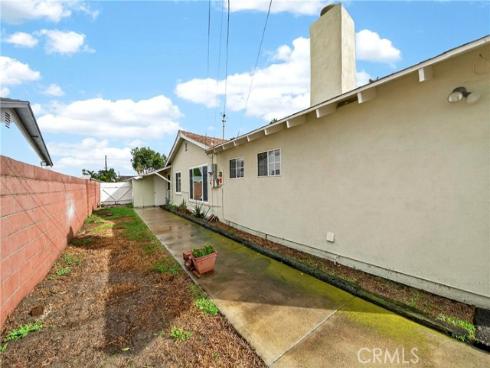 7961  La Corona   Way, Buena Park, CA