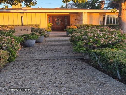 5174  Fox Hills  , Buena Park, CA