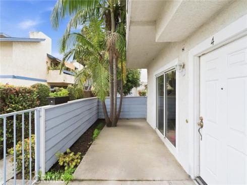 7361  8th  4 , Buena Park, CA