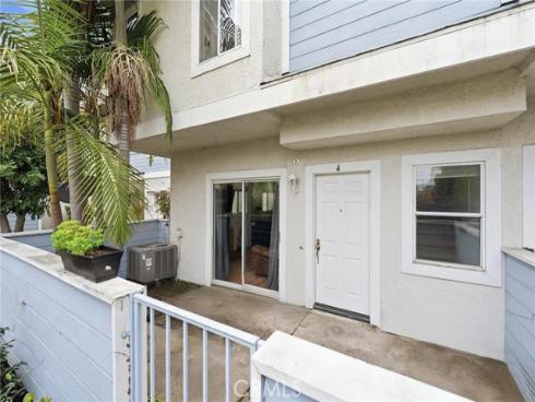 7361  8th  4 , Buena Park, CA