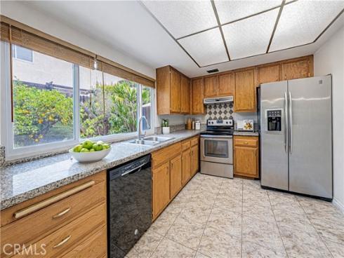 8237  Henshaw  , Buena Park, CA