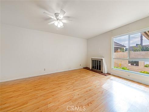 8237  Henshaw  , Buena Park, CA