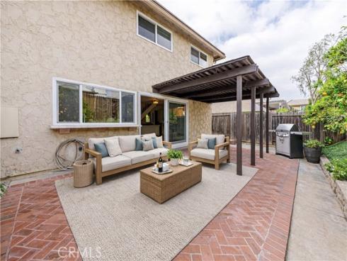 8237  Henshaw  , Buena Park, CA