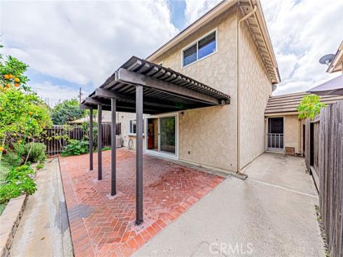 8237  Henshaw  , Buena Park, CA