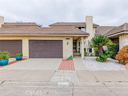 8237  Henshaw  , Buena Park, CA