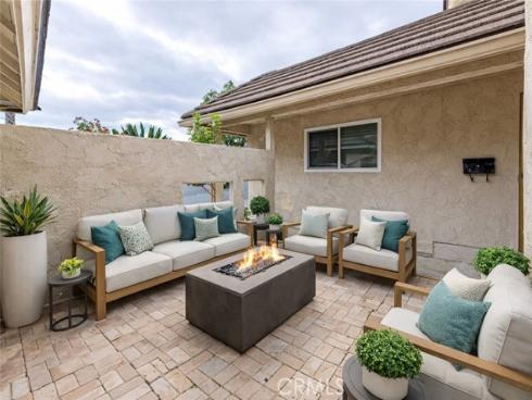 8237  Henshaw  , Buena Park, CA