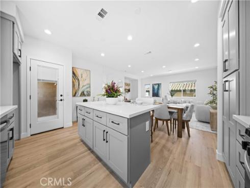 7692  9th  106  Street, Buena Park, CA