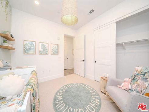 8900  Los Coyotes  120  Court, Buena Park, CA