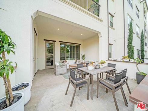 8900  Los Coyotes  120  Court, Buena Park, CA