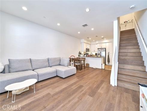 5868  Spring  , Buena Park, CA