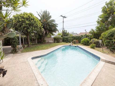 7451  Blackhawk  , Buena Park, CA