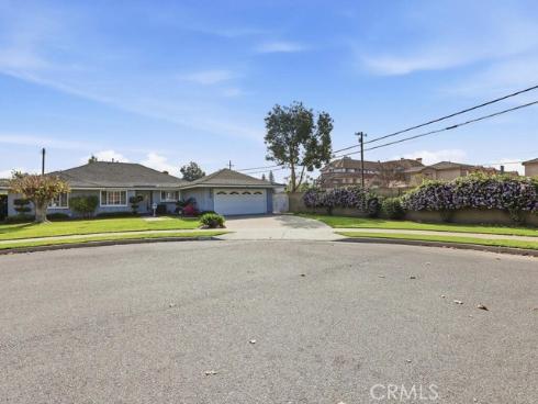 6470  Brahms   Circle, Buena Park, CA