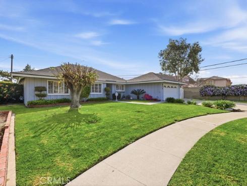 6470  Brahms   Circle, Buena Park, CA