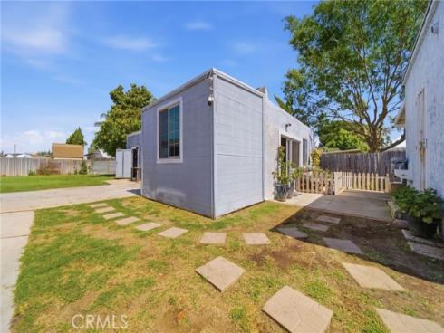 6861  Berry  , Buena Park, CA