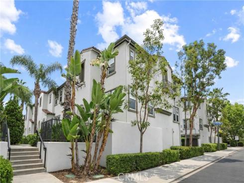 11  Sutherland   Court, Buena Park, CA