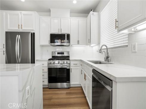 11  Sutherland   Court, Buena Park, CA