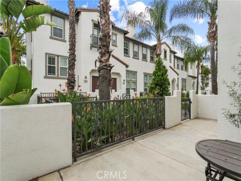 11  Sutherland   Court, Buena Park, CA