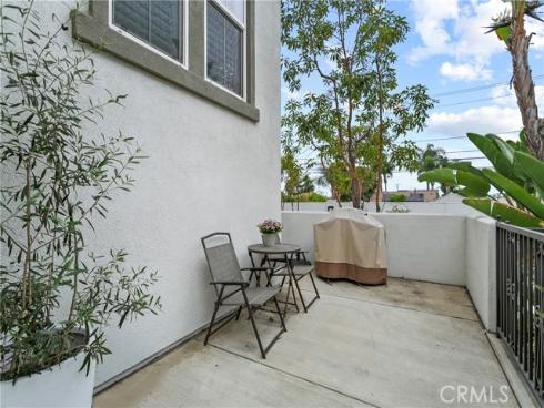 11  Sutherland   Court, Buena Park, CA