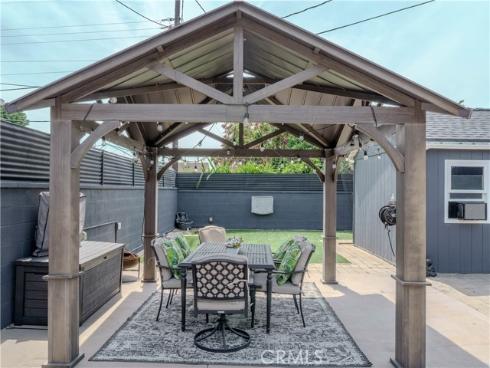 7152  Hidalgo  , Buena Park, CA