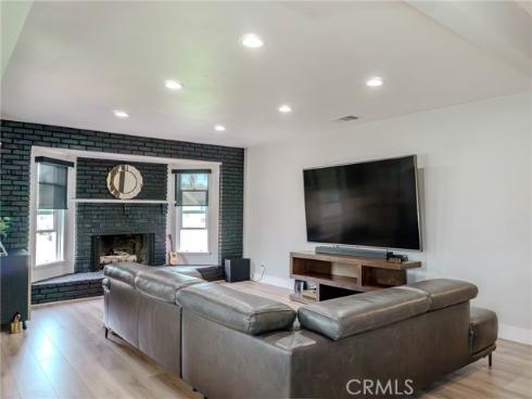 7152  Hidalgo  , Buena Park, CA