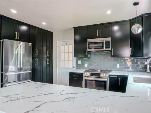 7152  Hidalgo  , Buena Park, CA