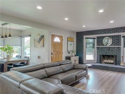 7152  Hidalgo  , Buena Park, CA