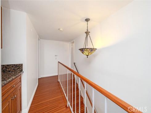 8175  Mammoth  , Buena Park, CA