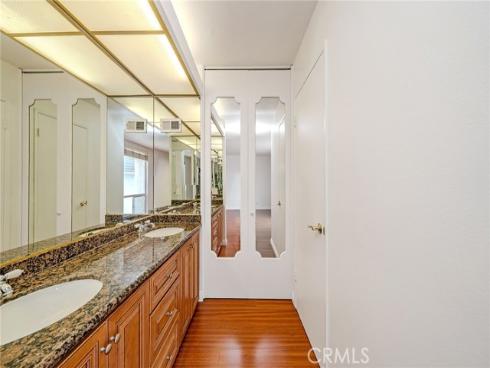 8175  Mammoth  , Buena Park, CA