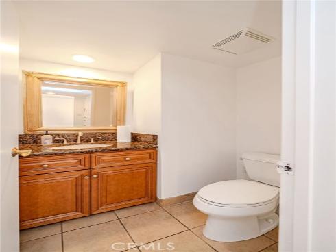 8175  Mammoth  , Buena Park, CA